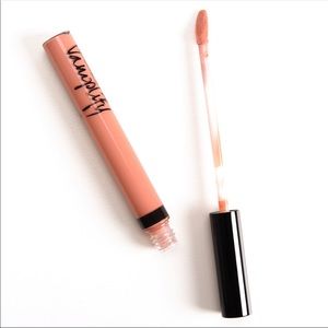 MAC “Spanking Haute” Vamplify lip